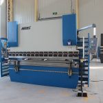 с гидравлическим прессовым тормозом W200 E200