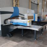 MAX-SF-30T используется прессовочный пресс cnc